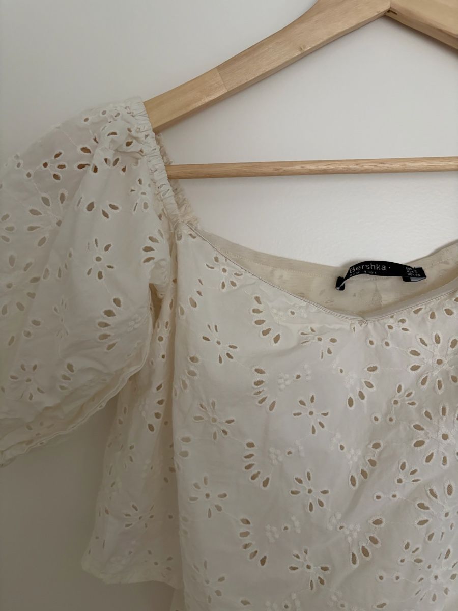 Tute: White embroidered short jumpsuit  – Usato da Zürich venduto da cha_l8t5 1