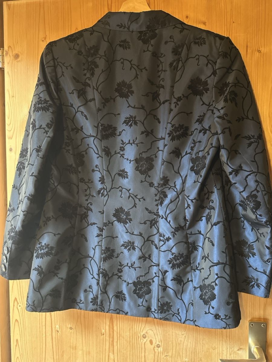 Giacche: Blazer von Tuzzi – Usato da Donat venduto da troja007 2