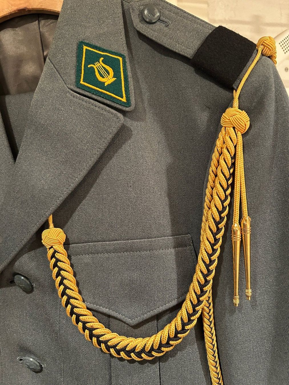 Schweizer Armee Uniformi: Konvolut Uniformen Schweizer Armeespiel – Usato da Berikon venduto da nokireb 4
