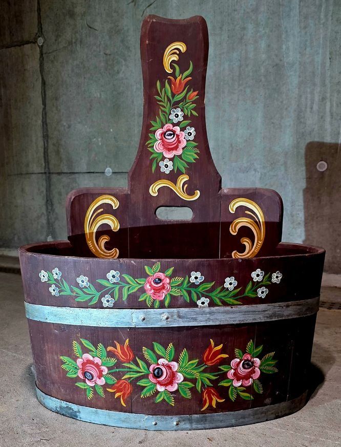 Tutte le decorazioni: Wunderschöne Melchter mit Handmalerei denke Appenzeller – Usato da Niederuzwil venduto da Jamy3 1