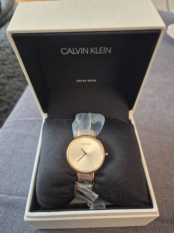 Calvin Klein Orologi: Damenuhr Calvin Klein Seduce K4E2N61Y – Nuovo e nell'imballaggio originale da Niederhasli venduto da mybluefish