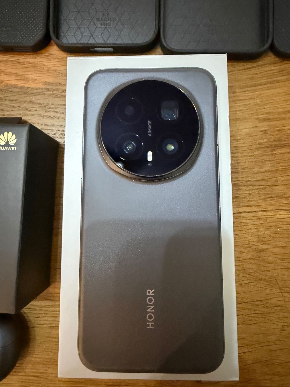 Honor Handys / Smartphones: Honor magic 8 pro avec extra – Gebraucht aus Vernayaz von Dimhack01 2