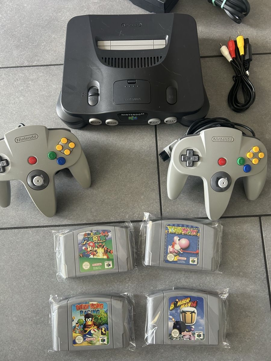 Nintendo Console: Nintendo 64 Konsole mit top spiele  – Usato da Oftringen venduto da Breza22 1