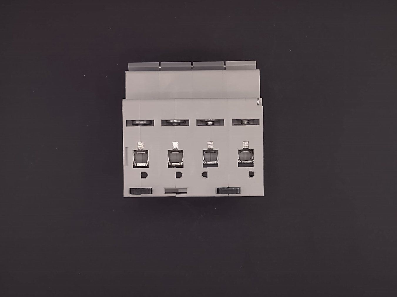 Eaton Interruttori: Eaton mRB6-16/3N/C/003-A – Usato da Winterthur venduto da Hint17 3