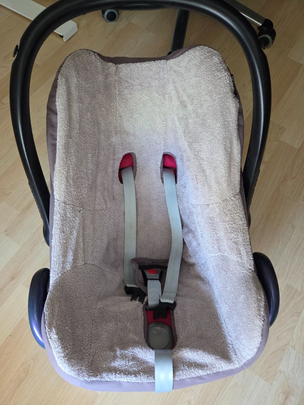 Maxi-Cosi Seggiolini per auto: Gratis Autokindersitz Maxi Cosi – Usato da Ermensee venduto da dan_pk6r