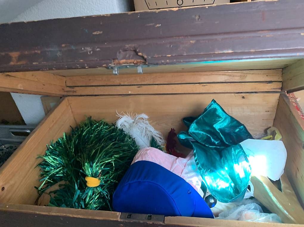 Truhen: Abschliessbare Holztruhe – Gebraucht aus Liestal von redfive01 1