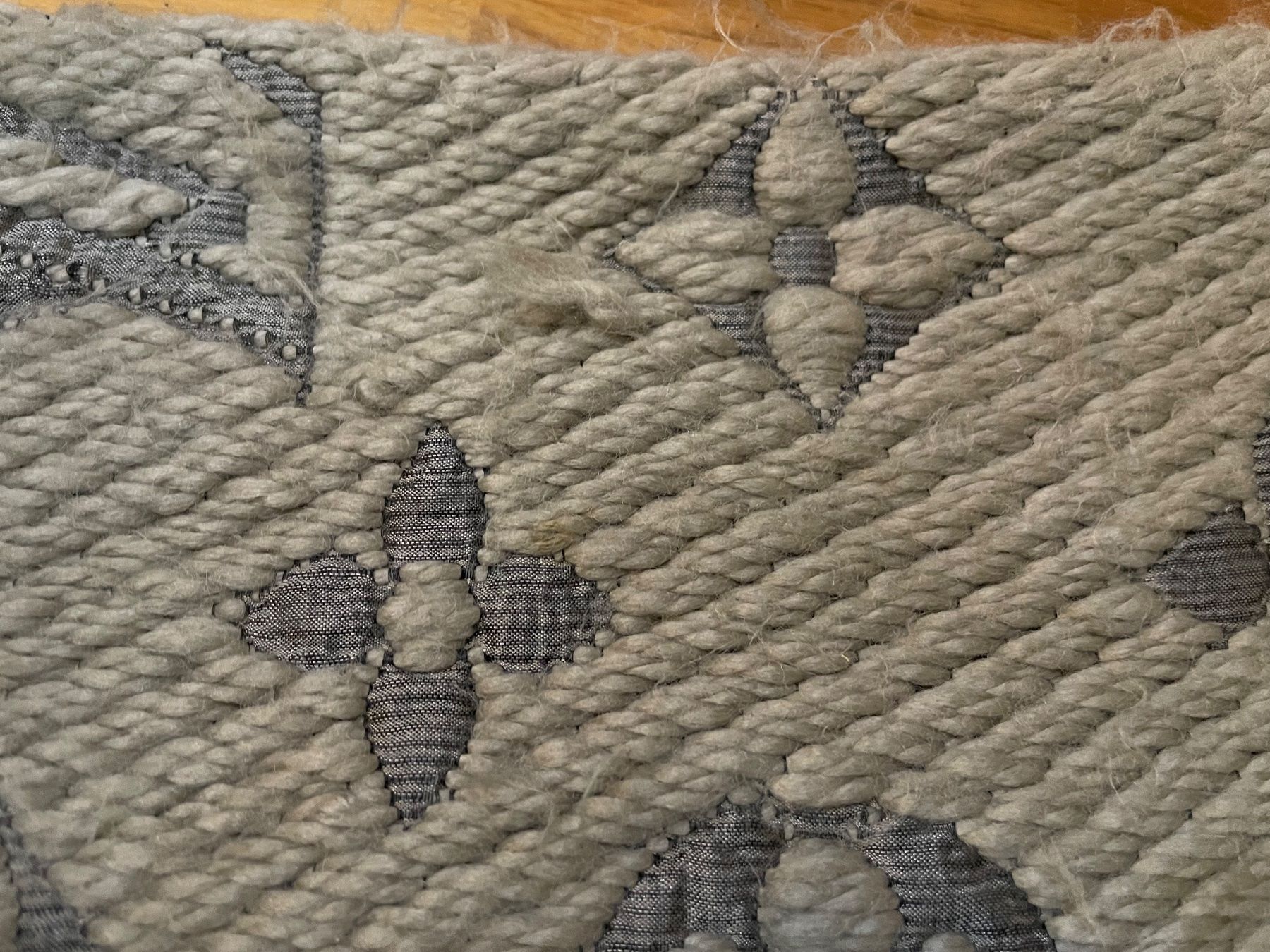 Louis Vuitton Foulard & Sciarpe: Louis Vuitton Schal Logomania – Usato da Hittnau venduto da LuxAndMore 5