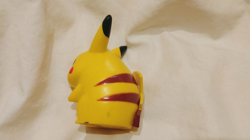Rare Vintage 1998 Pokémon Pikachu Orginal Nintendo Figure (Gebraucht ...