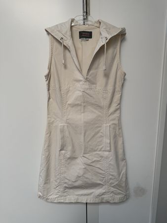 Zara Kapuzenkleid ärmellos beige Baumwolle Grösse S