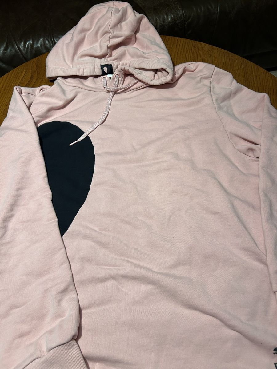 Puma Pullover & Sweatshirts: Pull à capuche dame Puma – Gebraucht aus Montsevelier von Batson