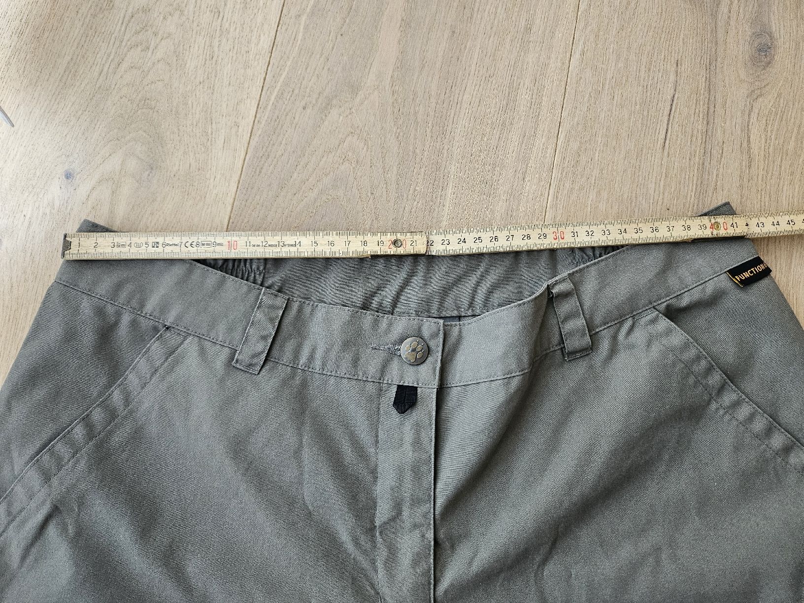 Jack Wolfskin Hosen: Jack Wolfskin Wanderhose gr.44  – Gebraucht aus Allschwil von na.wi.90 3
