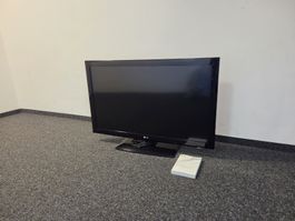 LG Fernseher 42LD450 42 Zoll - gebraucht, fast geschenkt