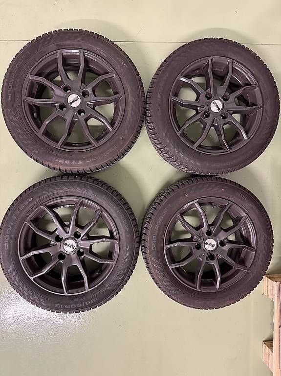 Pneumatici & Ruote complete: Gomme con cerchi per Ford  – Usato da Arosio venduto da VanAdHoc