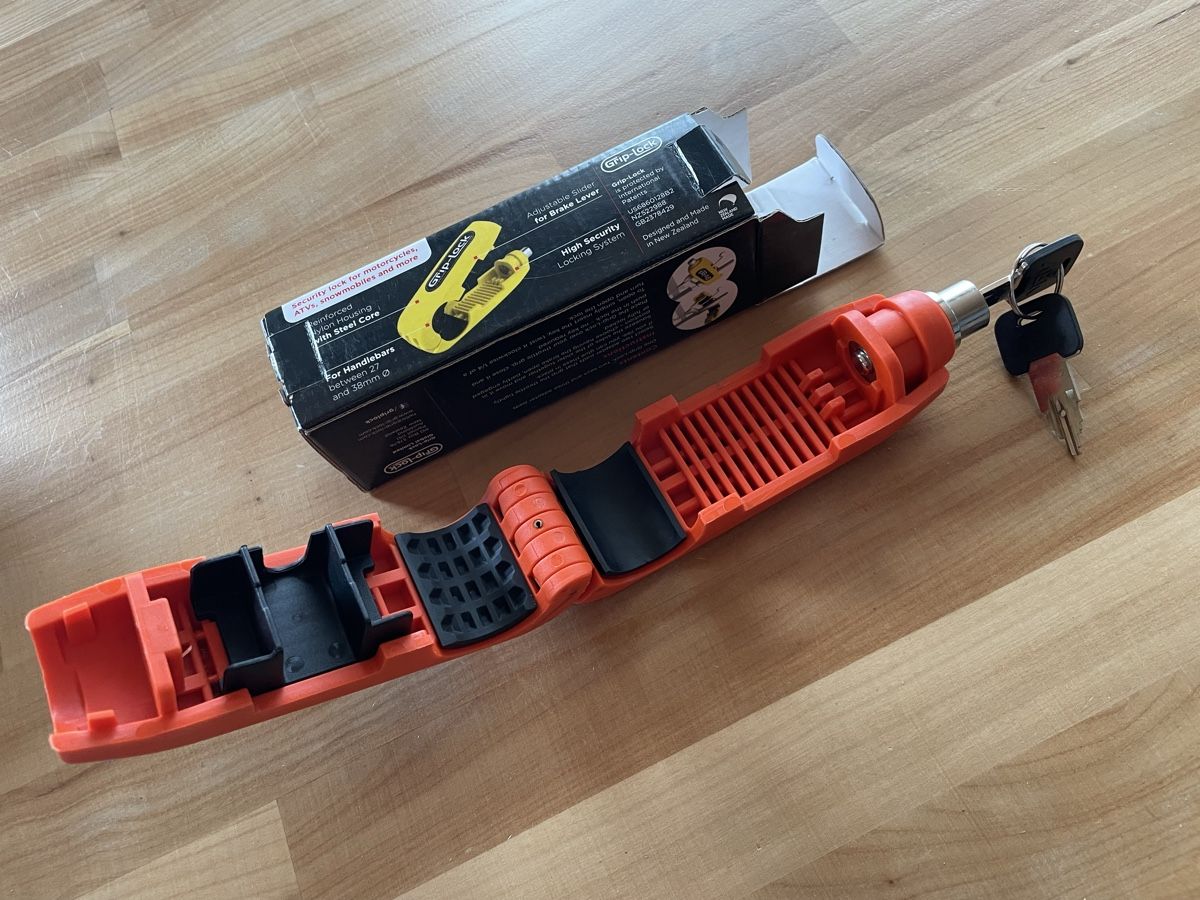 Schlösser: Motorrad Lenker Schloss von Grip Lock – Gebraucht aus Rümlang von euqinom16 1