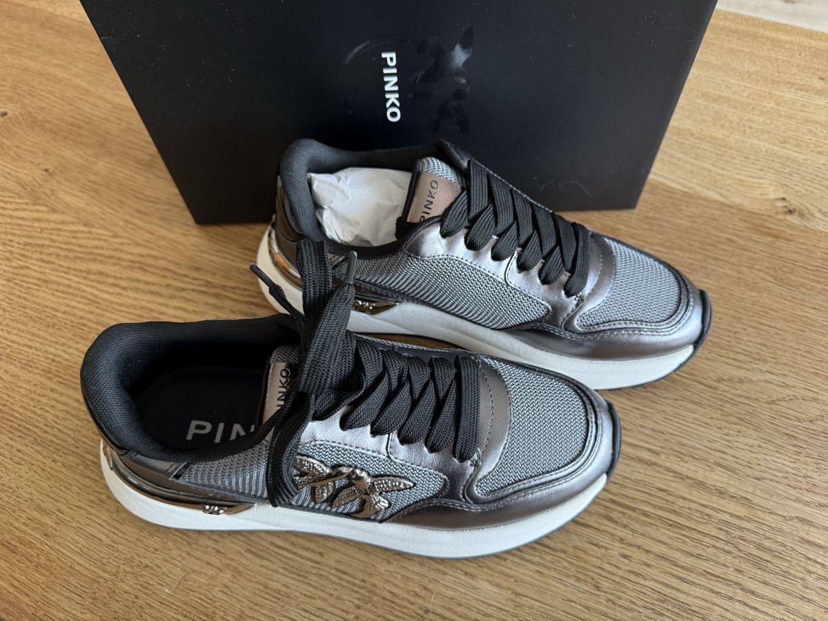 Pinko Scarpe da donna: Pinko Sneaker NEU 38 – Nuovo e nell'imballaggio originale da Steffisburg venduto da sim_5lpg 1