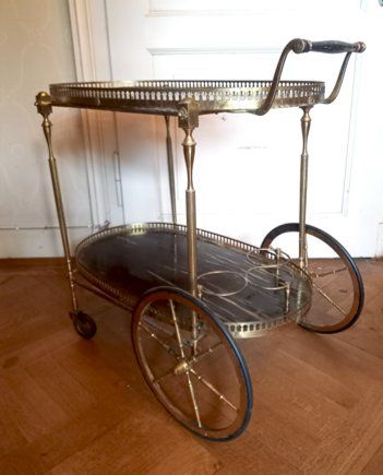 Carrelli di servizio: Servante  Chariot à dessert – Usato da Ponts-de-Martel venduto da Henri-Louis