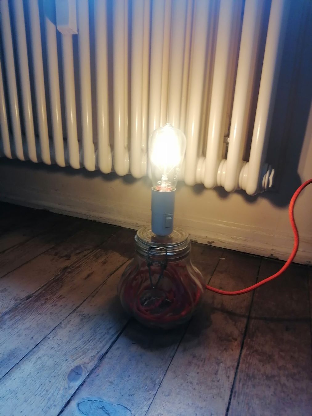 Lampade: Tischleuchte, Einmachglas, Kabel orange – Usato da Basel venduto da Melodrom 3