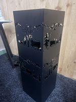 Schwarze Säule mit Schweizer Motiven, Top Deko!