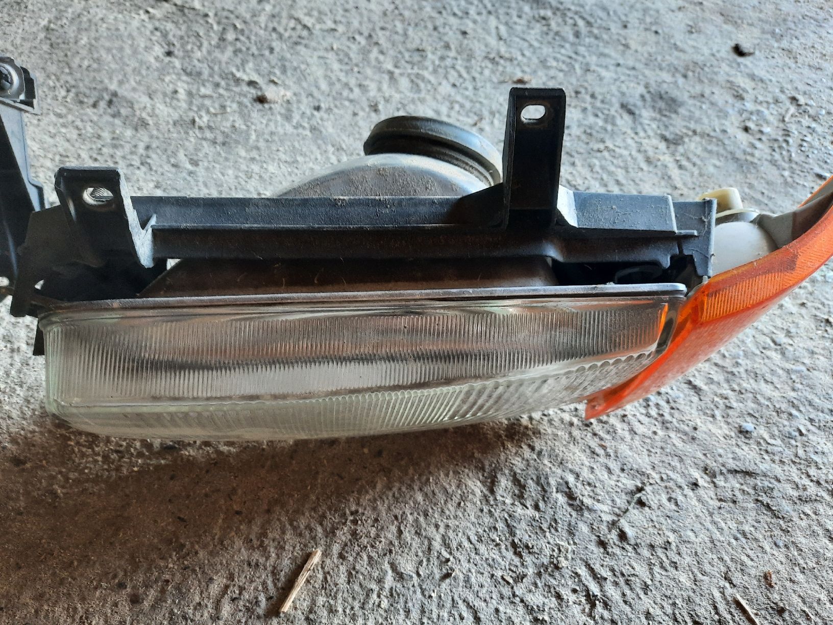 VW Fari: VW T4 scheinwerfer vorne links – Usato da La Ferrière venduto da sim_q8gs 1