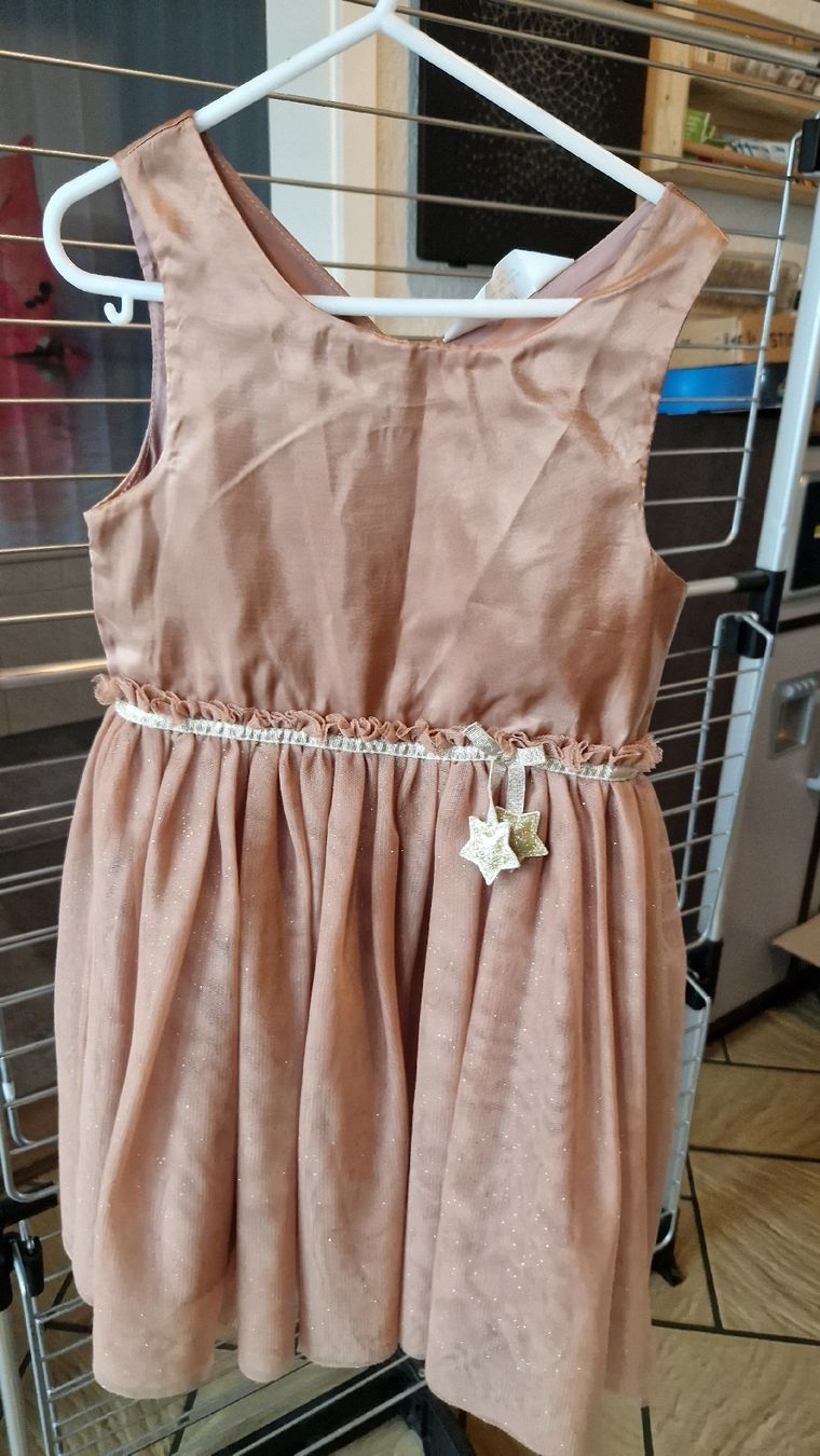 H&M Vestiti & Gonne: Mädchenkleid – Usato da Etziken venduto da langa