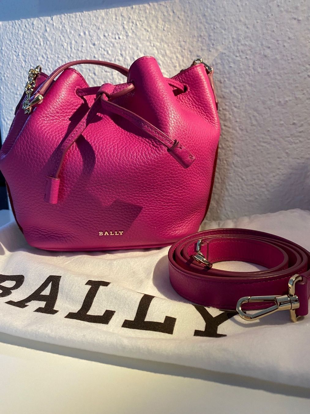 Bally Taschen für Damen: BALLY Tasche - NEU – Neu und originalverpackt aus Ponte Tresa von La_Vie_En_Rose 2