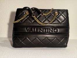 Schwarze Valentino Handtasche mit Goldkette, Top Zustand