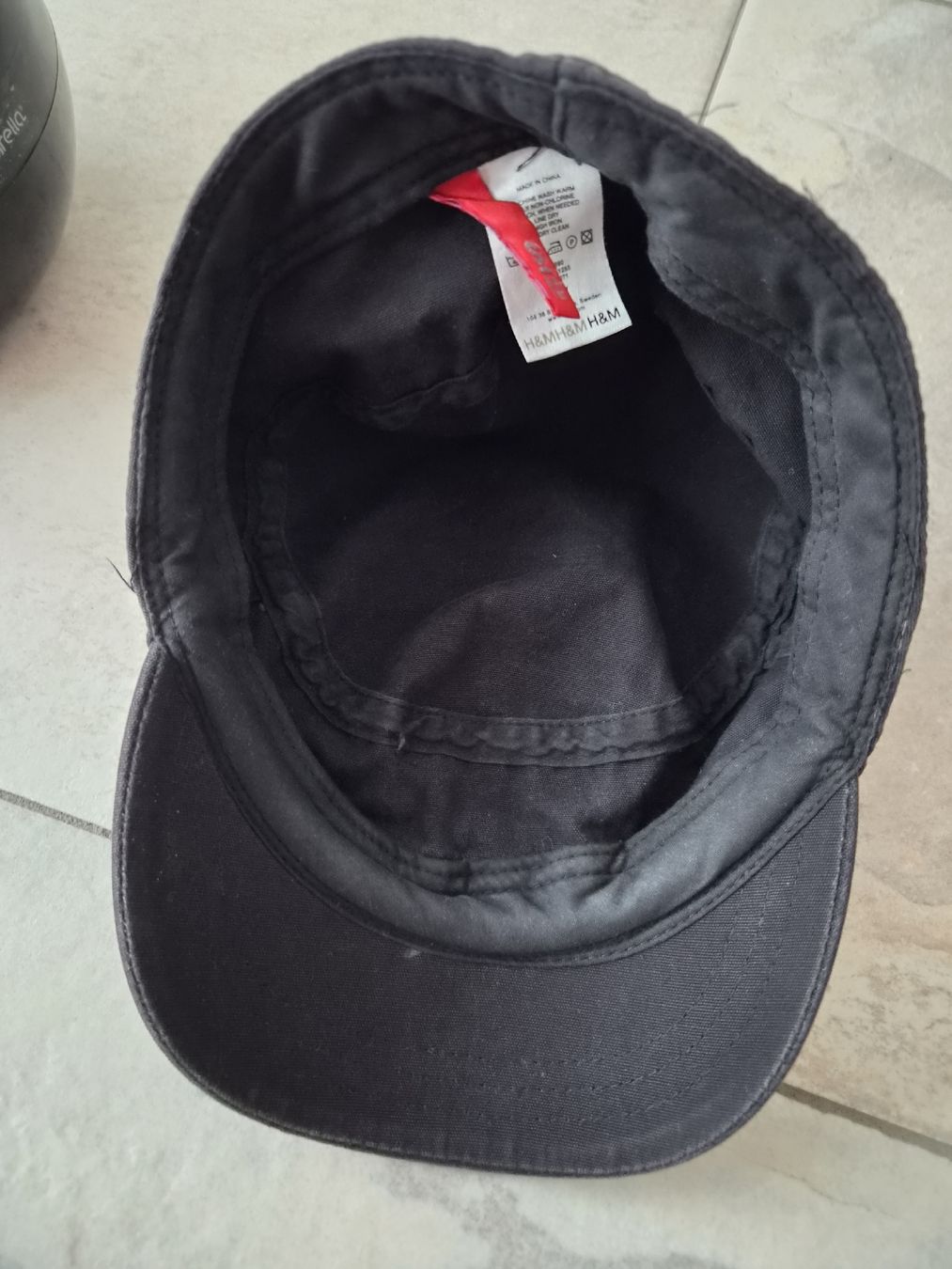 H&M Chapeaux, bonnets & casquettes: Kappe H&M schwarz, Grösse S/M – D'occasion à Niederrohrdorf par Miripfiri 5