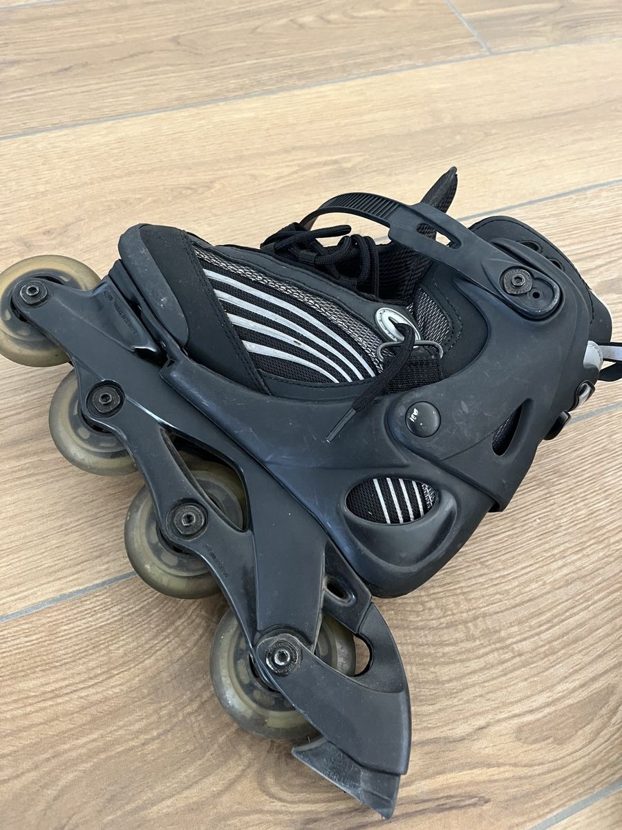 Pattini in linea & Pattini a rotelle: Inline Skates Rollerblade schwarz gebraucht mit Handschoner – Usato da Altikon venduto da MyZodiac 6
