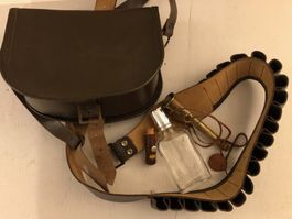 Jägerutensilien Patronengurt, Tasche Signalhorn etc.