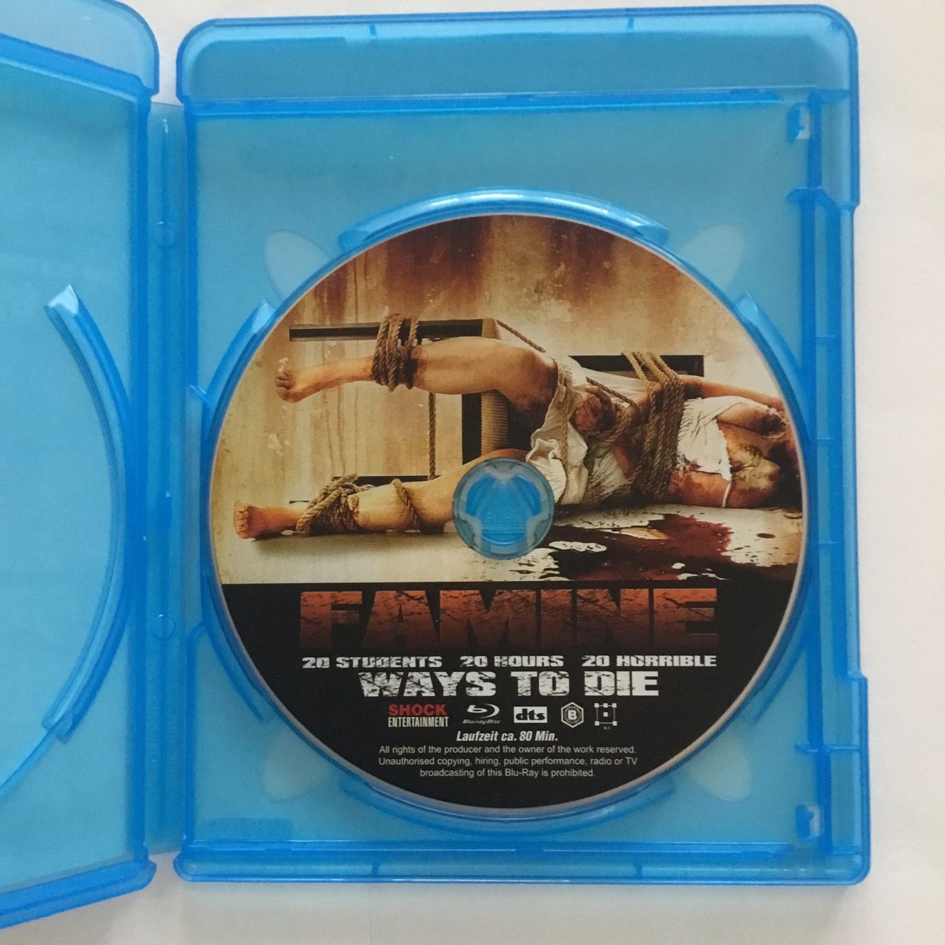 Tutti i DVDs: Famine Blu Ray Uncut Neu Wertig – Nuovo (secondo la descrizione) da Blauen venduto da sternchen66 2