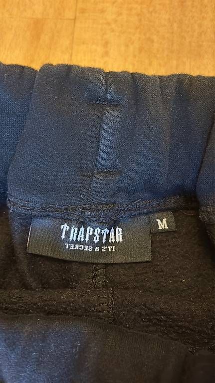 Pantaloni: Pantaloni estivi Trapstar  – Usato da Riva San Vitale venduto da ame_rtg5 1