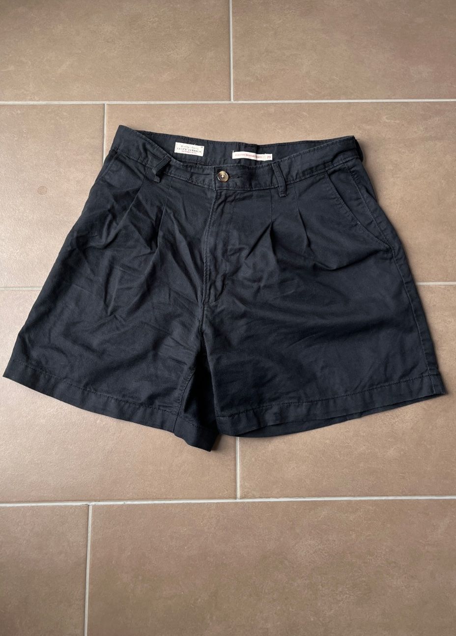 Levi's Pantaloni: Levi's Shorts – Usato da Zollikofen venduto da _Calanthea_