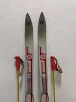 Ski (K), Ski mit Seilzug und Stöcken