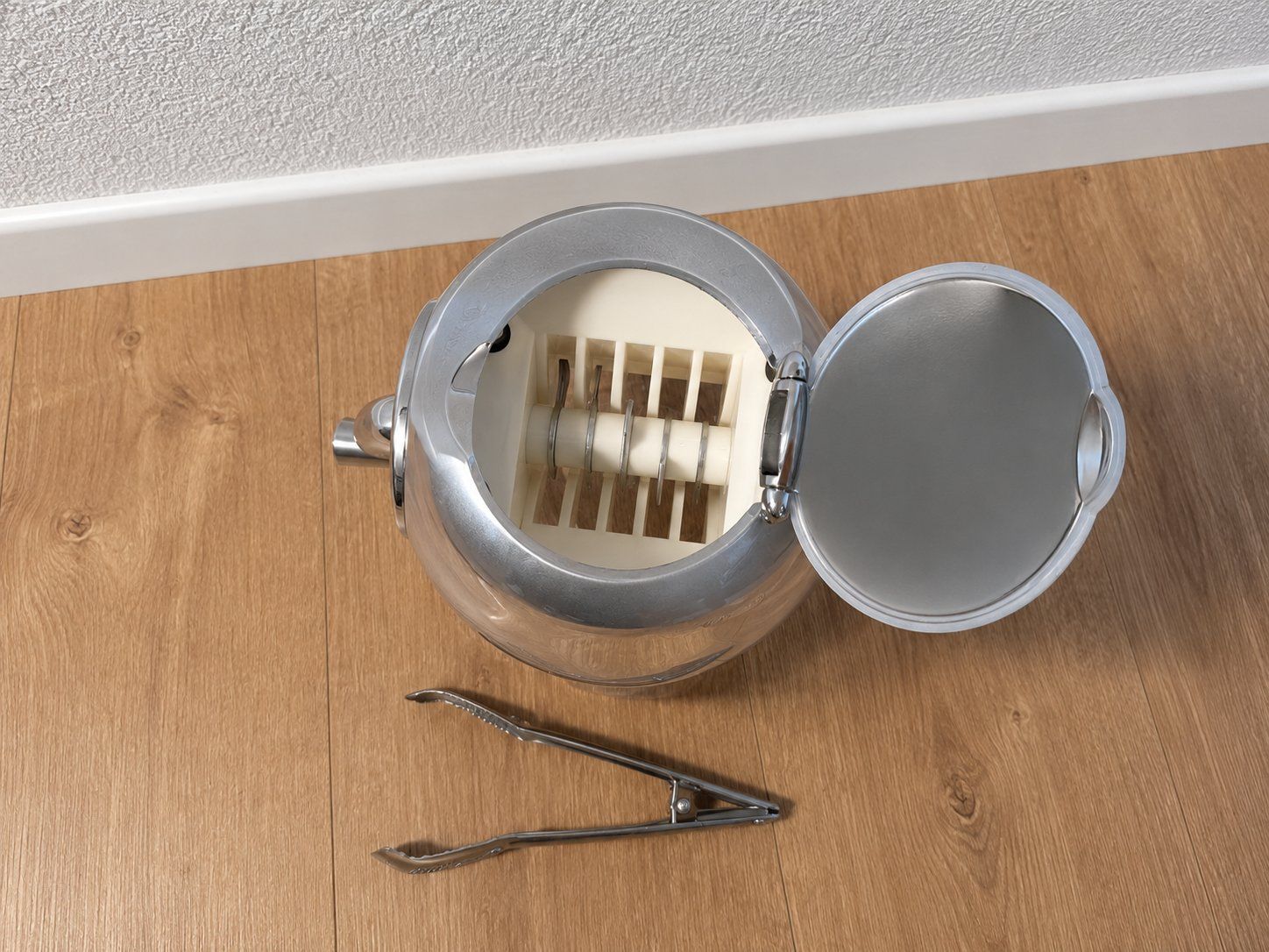 Elettrodomestici da cucina: Ice Crusher / Eiscrusher inkl. Eiszange – Usato da Aarburg venduto da Injac 1