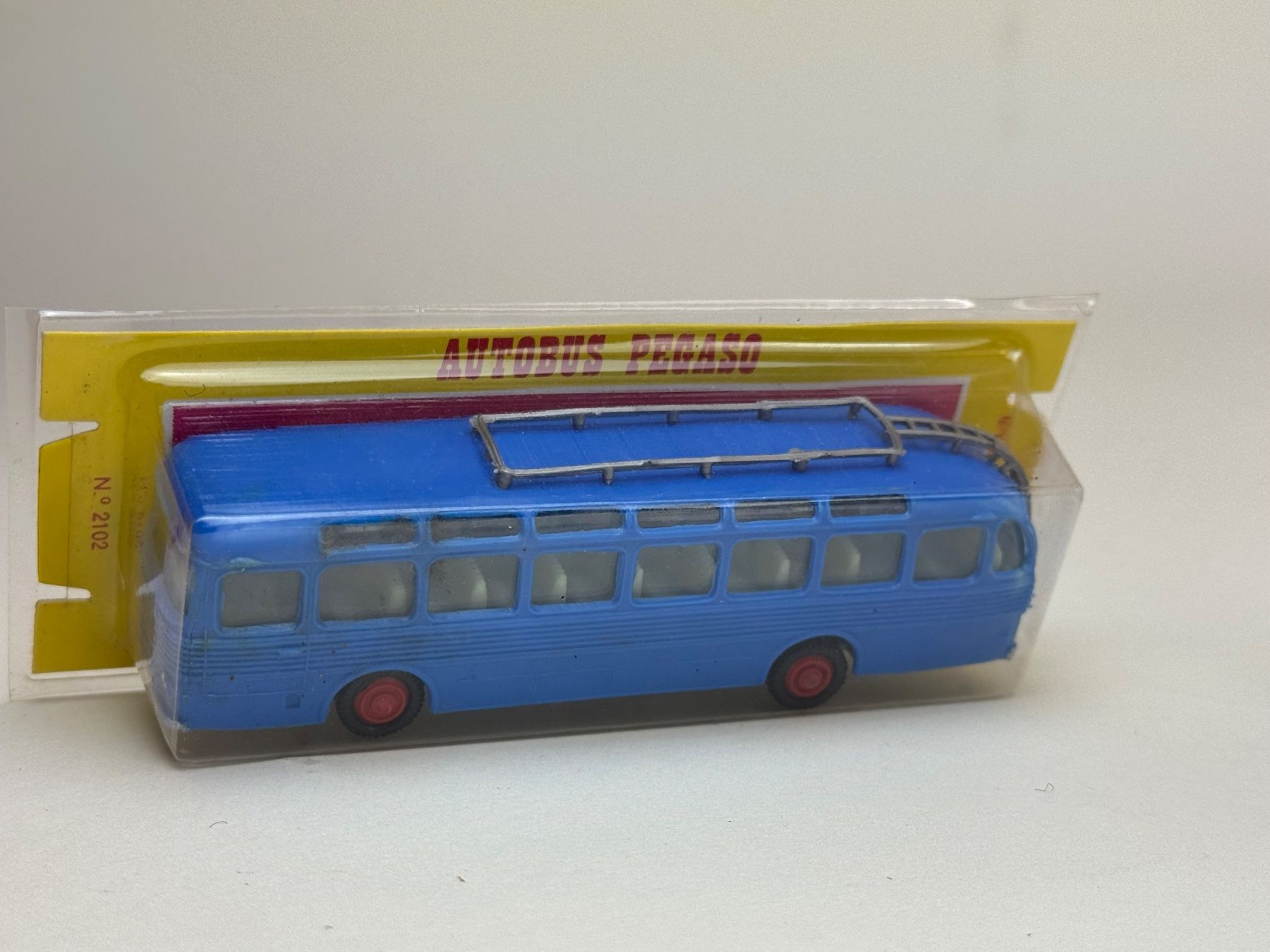 Eko Modellini d'auto: CH- EKO Pegaso Autobus blau Nr. 2102 – Usato da Elm venduto da Wikmtz
