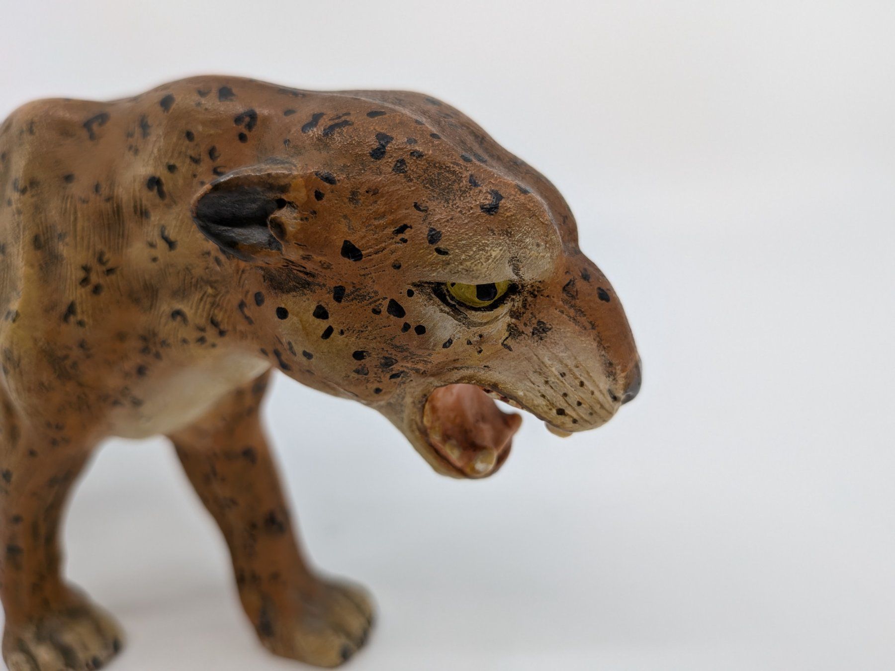 Statuette: Antike Figur, Raubkatze, Leopard, Jaguar – Usato da Emmen venduto da magelan 7
