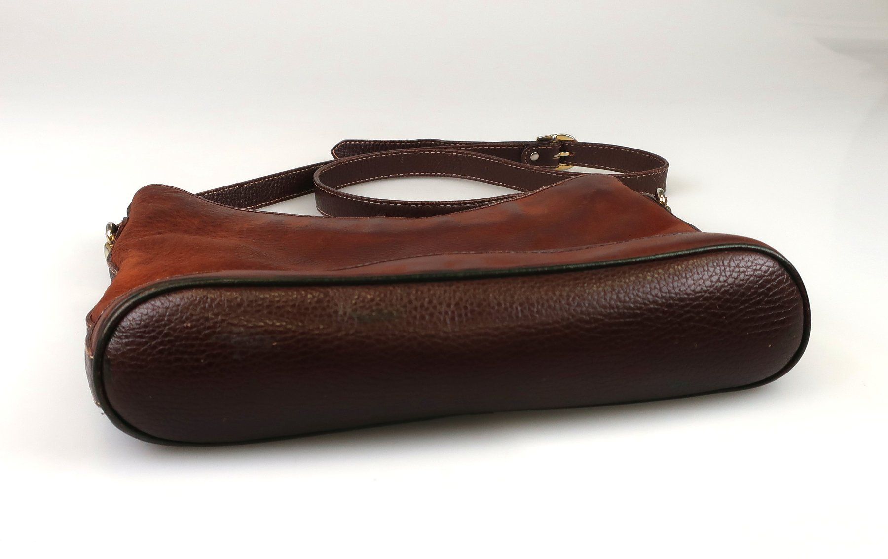 Bally Taschen für Damen: Vintage Ledertasche von Bally – Gebraucht aus Volketswil von brockipfannenstil 3
