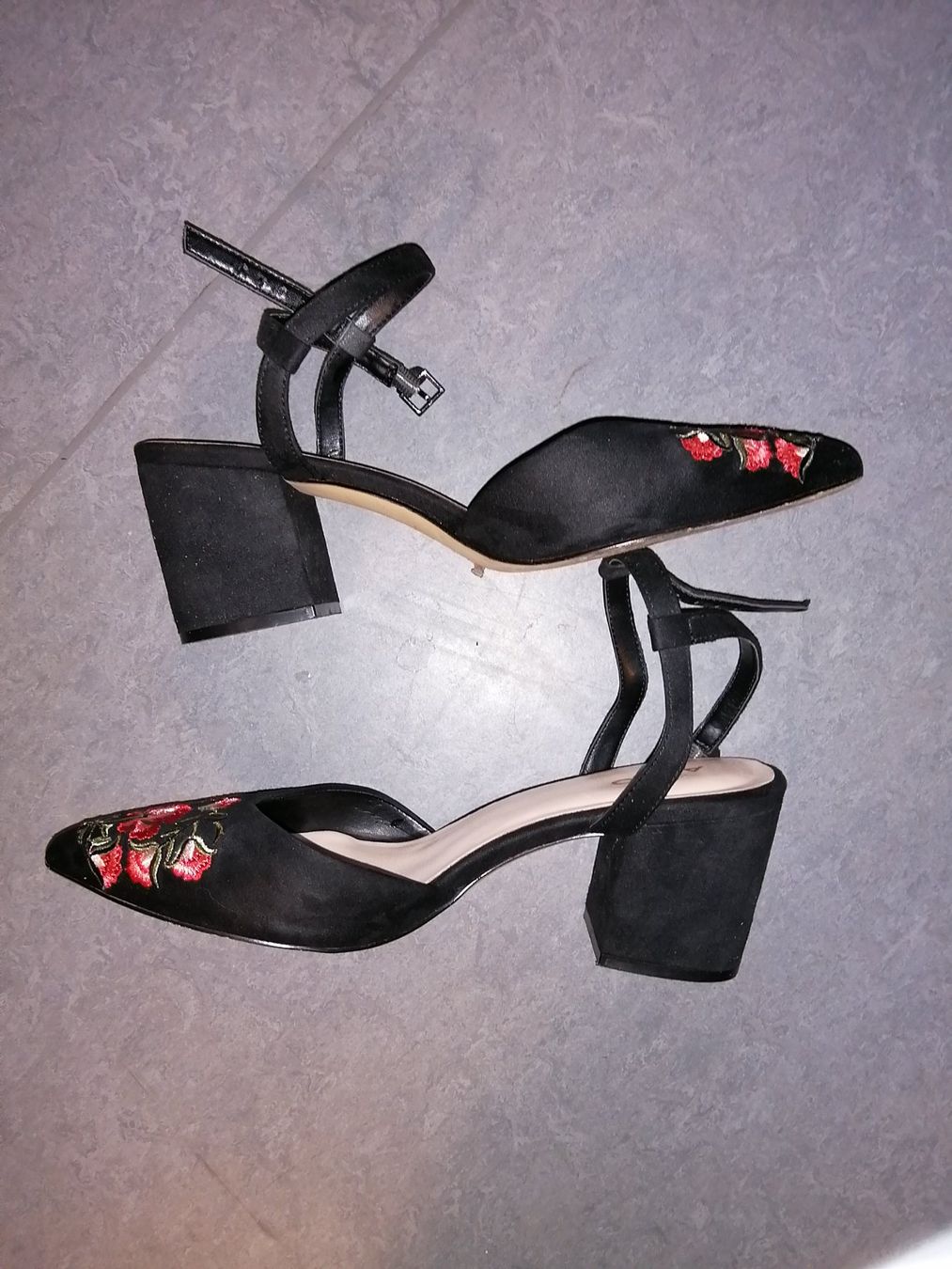 Aldo Scarpe da donna: Sandalen mit Stickerei. ALDO gr.39 – Usato da Buchrain venduto da nat_pl5p 5