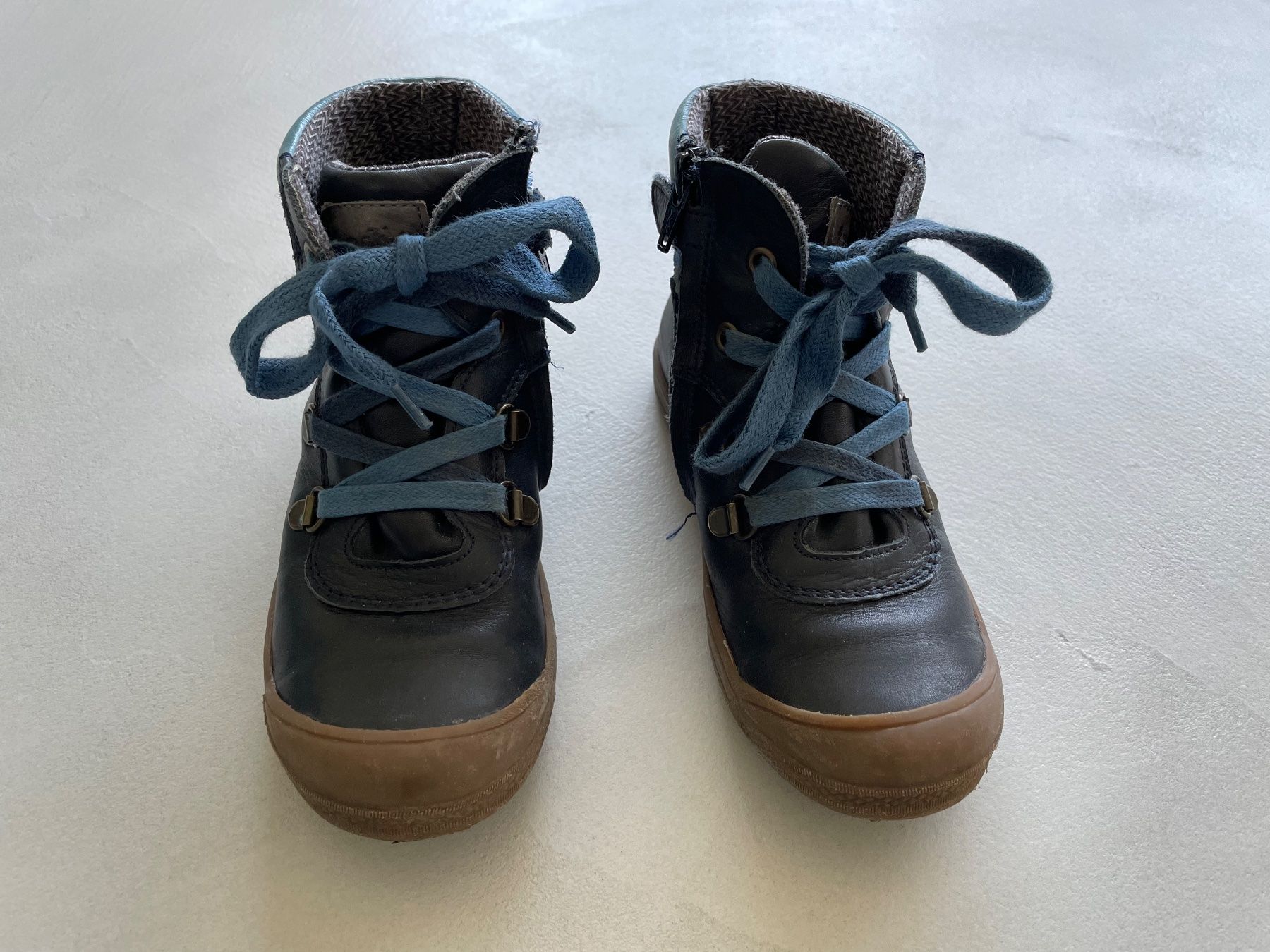 Herrenschuhe: Leichte Winterschuhe, 30 – Gebraucht aus Siebnen von Nulu12 1