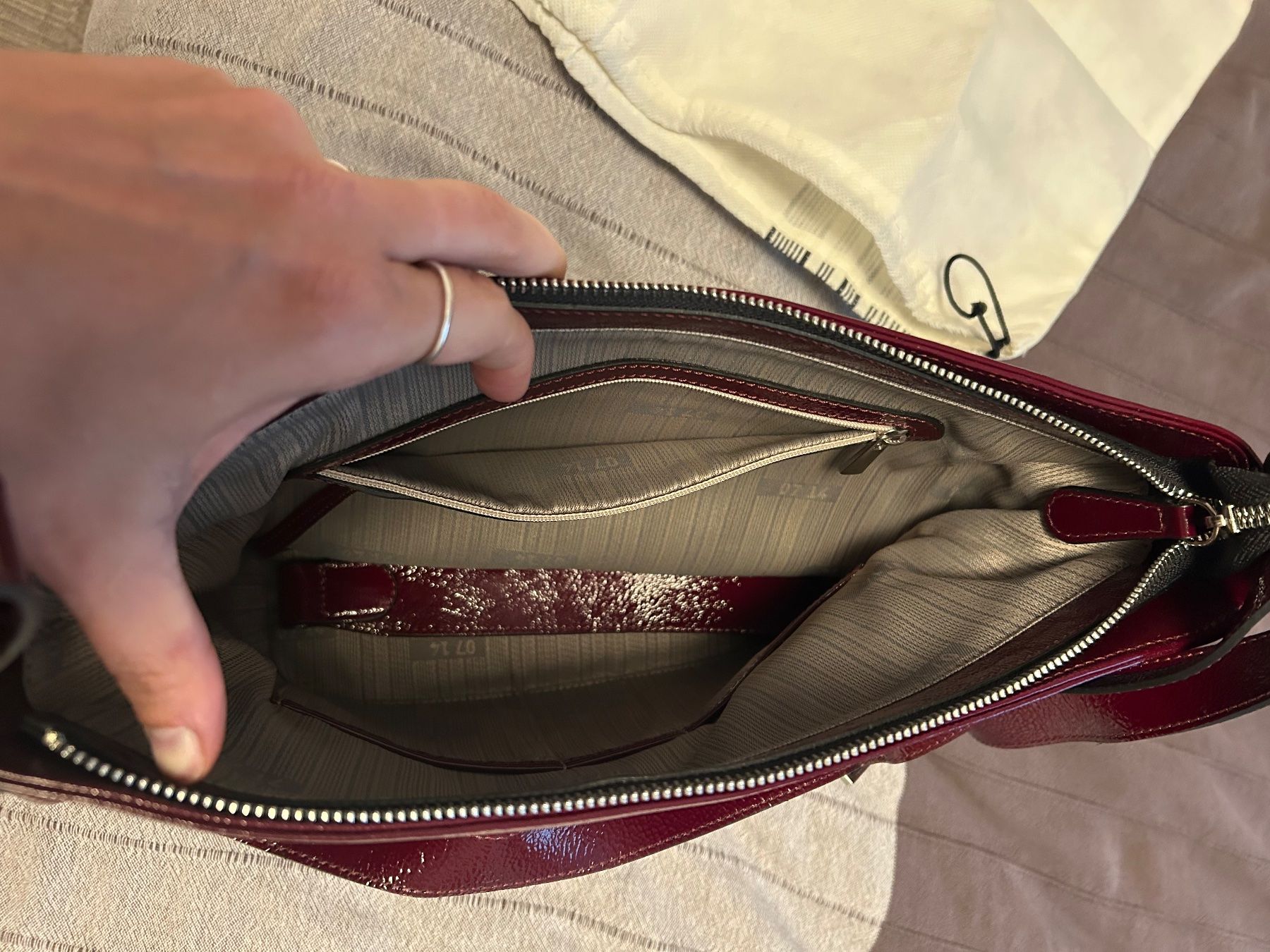 07 14 Borse da donna: 0714 Bordeaux leder Tasche NEU – Nuovo e nell'imballaggio originale da Zürich venduto da bsudy 2