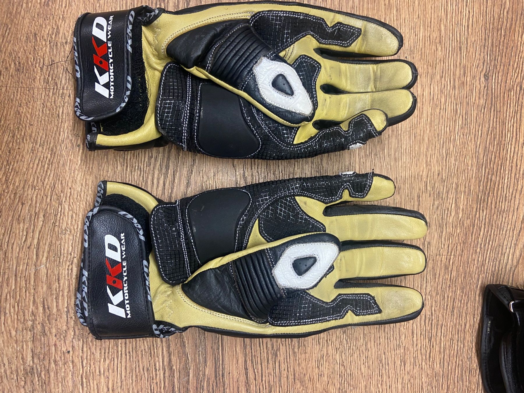 Gants & mitaines : Motorrad Handschuhe KKD gr L – D'occasion à Embrach par Toeffan 1