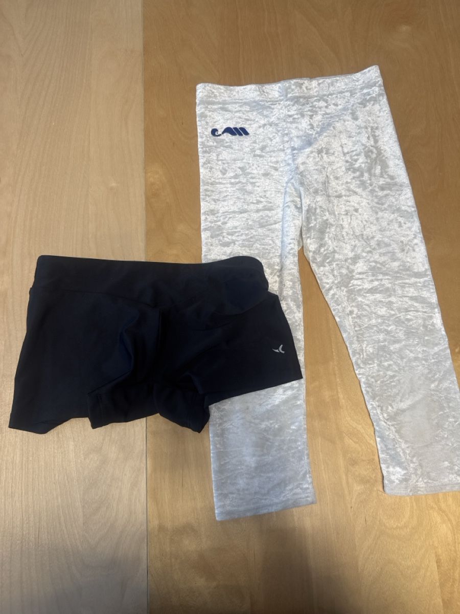 Completi: Turndress 152 mit Hosen – Usato da Schmerikon venduto da BiancaM03 2