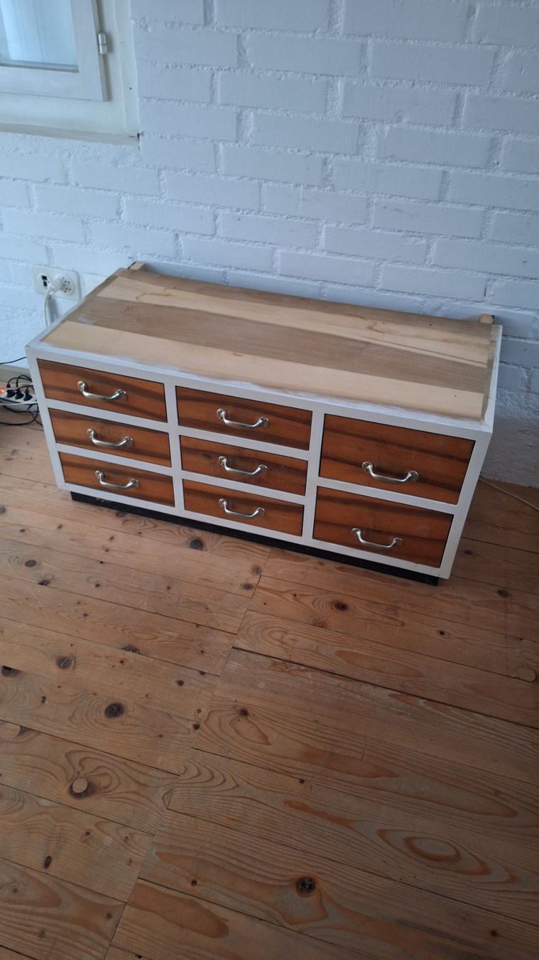Commodes: Schubladenmöbel – D'occasion à Hinwil par dun_tt2z 1