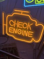 Neon Lampe "Check Engine" - Perfekt für Auto Fans!