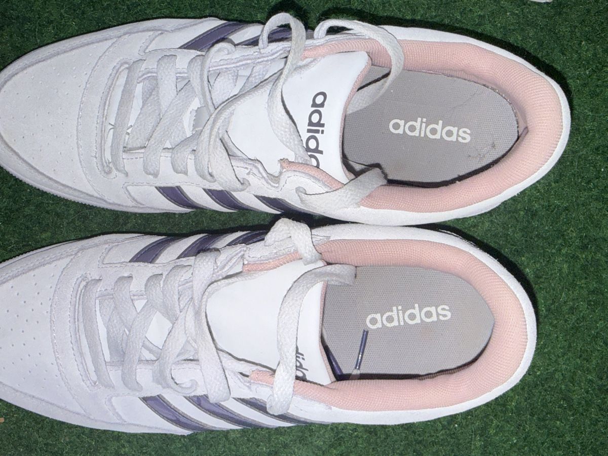Adidas Damenschuhe: Adidas Damen Sneaker Grösse 40 – Neu (gemäss Beschreibung) aus Schlieren von kle_dis 3
