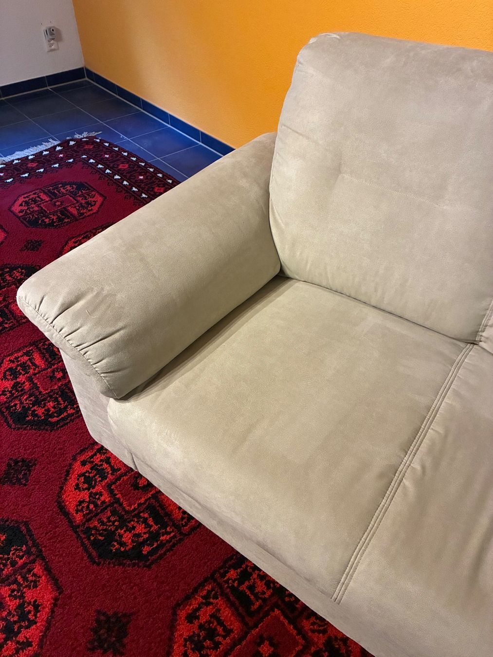 Ikea Sofas: Sofa hellbraun Stoff mit 3 Sitzplätzen gut erhalten – Gebraucht aus Windisch von rut_5y5l 1