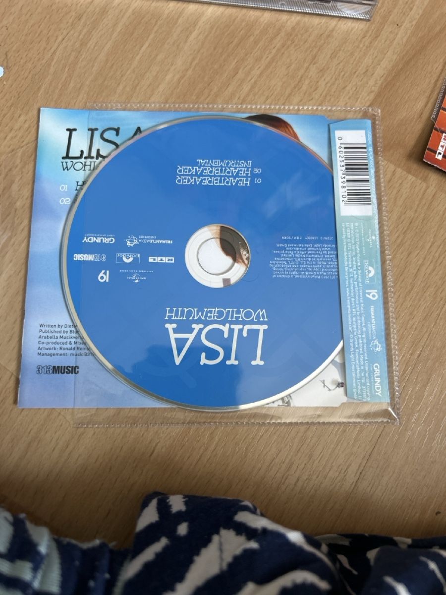 CDs: Lisa Wohlgemuth Heartbreaker CD – Gebraucht aus Herbetswil von rotekatze84 1