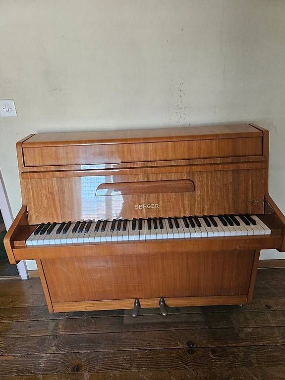 Instruments de musique: Klavier – D'occasion à Orpund par rodolfo58 1
