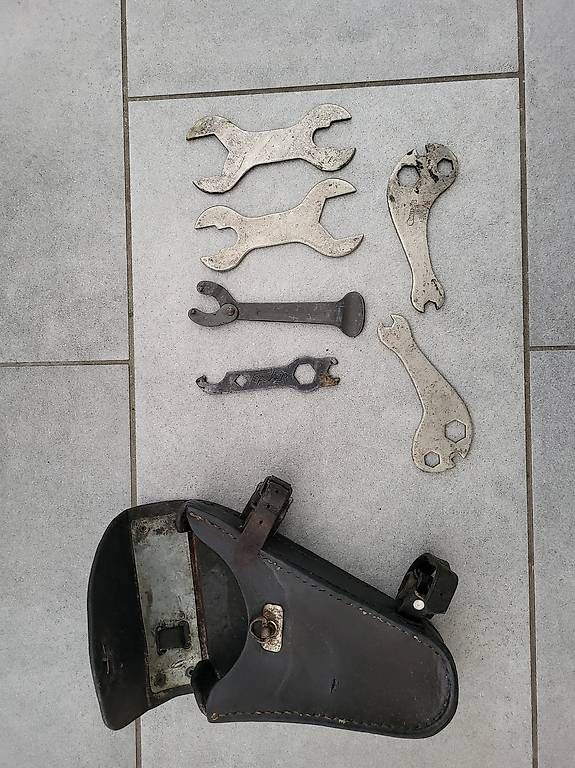 Tutti gli attrezzi: Werkzeugtasche zu Militärvelo  – Usato da Thun venduto da Strachsel