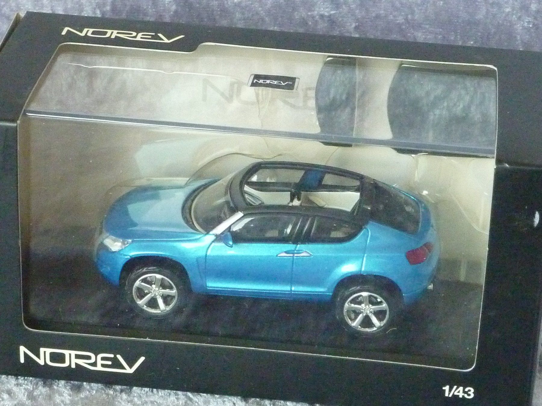 Volkswagen Modellini d'auto: Volkswagen Concept A  1:43 – Nuovo e nell'imballaggio originale da Dürrenäsch venduto da modellautos4you